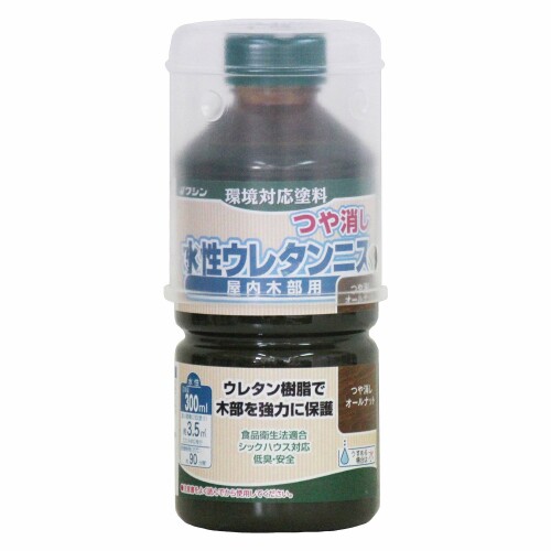 和信ペイント(Washi Paint) 水性ウレタンニス つや消しオールナット 300ml 屋内木部用 ウレタン樹脂配合 低臭・速乾 色:つや消しオールナット 容量:300ml 塗り面積:約3.5m2(畳約2枚)、乾燥時間:約90分/20度 うすめ液:水(原液のままでも使用可) ホルムアルデヒド放散等級:エフフォースター、成分:合成樹脂(アクリルウレタン)・顔料・水 食品衛生自主基準に適合した、安全性の高い低臭ニス 【用途】 木工作品、組立家具、屋内の木部(床、手すり、窓わくなど)への塗装作業 【特徴】 ■屋内の木部や実用家具、工作品に適している ■乾くと硬い塗膜ができるため、実用的なものにも使える ■食品衛生自主基準に適合しているため、菓子皿や箸などの食器にも使用でき、お子様のおもちゃや食卓にもお勧め 【注意事項】 ※塗料が塗りにくくてうすめる場合は、水でうすめて下さい。 ※塗る時の色を薄くしたい場合は、色物と透明クリヤーを塗って下さい。 ※浴室など、高温度の環境で使うものには使用しないで下さい。 ※子供の手の届かない所に保存し、誤飲誤食をしないように注意をして下さい。 ※残った塗料は密封及び密栓をし、冷暗所に保存して下さい。 ※直射日光やー5度以下の場所は避けて下さい。 ※やむを得ず塗料をす捨てるときは、新聞紙などに塗り広げ、乾かしてから一般ゴミとして処分して下さい。 ※塗装中、乾燥中ともに換気を良くして下さい。 ※木材の色合いによって、仕上がりが変わります。 ※塗装以外の用途には使用しないで下さい。 ※皮膚に付着した場合には、多量の石鹸水で洗い落とし、痛みまたは外観に変化がある時には、医師の診察を受けて下さい。 ※目に入った場合には、多量の水で洗い、できるだけ早く医師の診察を受けて下さい。 ※過って飲み込んだ場合には、直ちに医師の診察を受けて下さい。 ※(1)塗る面のゴミ、油分、サビ、カビ、ワックス等を取りサンドペーパー(240~230番)で木目にそって軽く研磨して下さい。 ※(2)使用する時は、容器のまま良く振って、塗料を十分に混ぜて下さい。 ※(3)原液のまま塗装できます。 ※必要量を小分けして使用して下さい。 ※粘度が高く塗りにくい場合は、水で少し薄めて下さい。 ※(4)2~3回塗って仕上げて下さい。 ※一度にあまり厚く塗らないで、塗る都度よく乾かして下さい。 ※上塗り前に、軽くサンドぺーパー(400番くらい)をかけて下さい。 ※(5)乾くまでは、二スを塗った部分に直射日光が当たらないようにして下さい。 ※(6)使用中のハケは、放置するとすぐに固まるので、塗装後は直ちに根元までよく水洗いして下さい。 ※(7)5度以下の時や湿度の高い時は塗らないで下さい。 ※最近の床材は、表面が堅い仕上げ(UV塗装など)が主流です。 ※これらの床には水性ウレタンニスが密着しにくい事があるので、目立たない部分で密着性を確認し、問題が無い場合のみ本塗装して下さい。 商品コード34080348086商品名和信ペイント(Washi Paint) 水性ウレタンニス つや消しオールナット 300ml 屋内木部用 ウレタン樹脂配合 低臭・速乾型番4965405161519サイズ300mlカラーつや消しオールナット※他モールでも併売しているため、タイミングによって在庫切れの可能性がございます。その際は、別途ご連絡させていただきます。※他モールでも併売しているため、タイミングによって在庫切れの可能性がございます。その際は、別途ご連絡させていただきます。