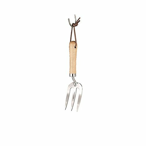 ダルトン(Dulton) 園芸用品 ハンドフォーク 高さ285×幅84×奥行45mm HAND FORK CH14-G511 サイズ : 高さ285×幅84×奥行45mm 材質 : アッシュウッド、18-0ステンレススチール 原産国 : 中国 タイプ : ハンドフォーク 説明 タモ材とステンレスの素朴な組合せのガーデンツールシリーズです。 革紐付きなので、掛けて収納できます。 ※ご購入前は注意事項をご確認下さい。 商品に関する注意事項 本製品はガーデニング用に作られた製品です。その他の用途でのご使用はお止め下さい。 本製品には構造上鋭利な箇所があります。ご使用の際はご注意下さい。 ご使用後は土や泥を洗い流し、風通しの良い日陰で乾燥させて下さい。 グリップ部分は天然の素材を使用しています。風合い等に若干の個体差が生じる場合がありますが素材の特性としてご理解下さい。 商品コード34051984091商品名ダルトン(Dulton) 園芸用品 ハンドフォーク 高さ285&times;幅84&times;奥行45mm HAND FORK CH14-G511型番CH14-G510/G21-0386サイズ高さ285&times;幅84&times;奥行45mmカラーシルバー※他モールでも併売しているため、タイミングによって在庫切れの可能性がございます。その際は、別途ご連絡させていただきます。※他モールでも併売しているため、タイミングによって在庫切れの可能性がございます。その際は、別途ご連絡させていただきます。