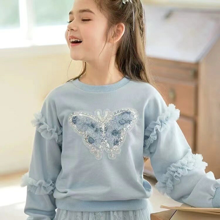 BigGirlsのトレーナー トップス キッズ 子供服 長袖 丸首 女の子 プリント 蝶柄 春秋 子供スウェット ジュニア キッズトレーナー キッズ服 ゆったり 可愛い カジュアル お出かけコーデ KUFC064(100-160)｜アングル2