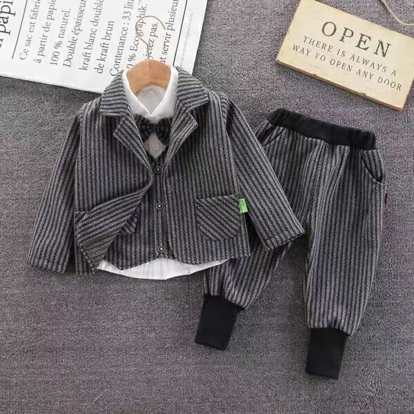 Rakuten - 入学式 スーツ 男の子 3点セット ゆったり 子供スーツ キッズ 通学制服 入園 カジュアルスーツ 男の子服 男の子スーツ かっこいい 子どもスーツ キッズスーツ男の子 男の子スーツ卒業式 キッズセットアップ 受験 フォーマル 子供服 卒園式 卒業式 七五三 KSFD016(2色80-120)