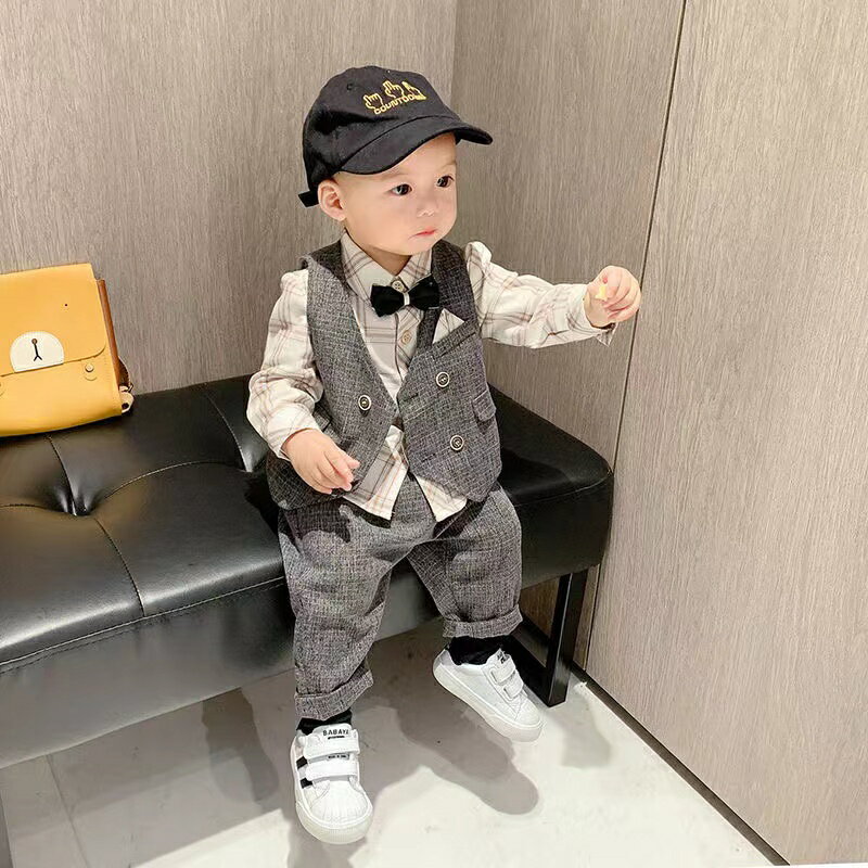 入学式 スーツ 男の子 3点セット ゆったり 子供スーツ キッズ 通学制服 入園 カジュアルスーツ 男の子服 ジュニアスーツ 男の子スーツセット かっこいい 子どもスーツ キッズセットアップ チェック柄ジャケット 受験 フォーマル 子供服 卒園式 卒業式 七五三 KSFD023(80-110)