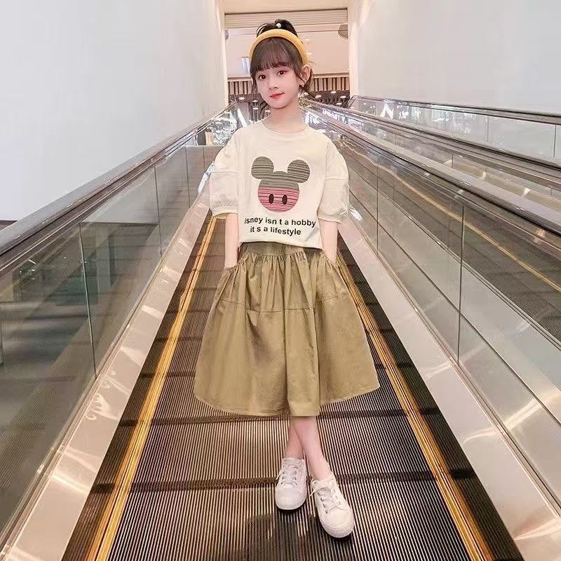 Rakuten - キッズ 子供服 セットアップ 上下セット トップス スカート 2点セット 夏 女の子 tシャツ 半袖 プリント 薄手 膝丈パンツ ポケット付き 女の子夏服 ジュニア 夏服 小学生 夏服セットアップ ジュニア かわいい服小学生 子供服セットアップ女の子 KSGA094(2色120-170)