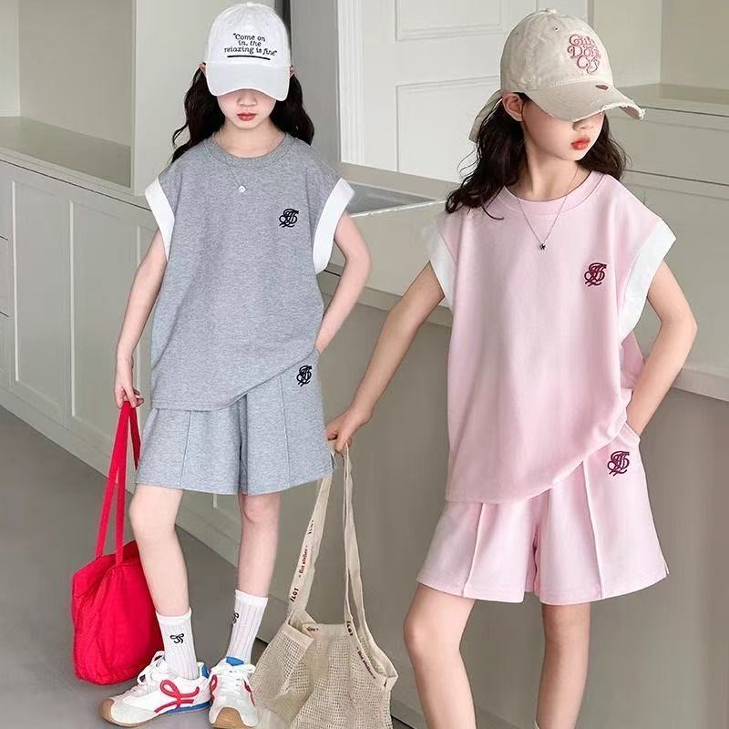 Rakuten - キッズ 子供服 セットアップ 上下セット Tシャツ ショートパンツ 2点セット 夏 速乾 涼しい 子供 女の子 tシャツ 半袖 薄手 おしゃれ 可愛い 半ズボン 小学生 ジュニア 夏服 夏服セットアップ キッズスポーツウェア セットアップ半袖半ズボン KSGA101(2色120-170)
