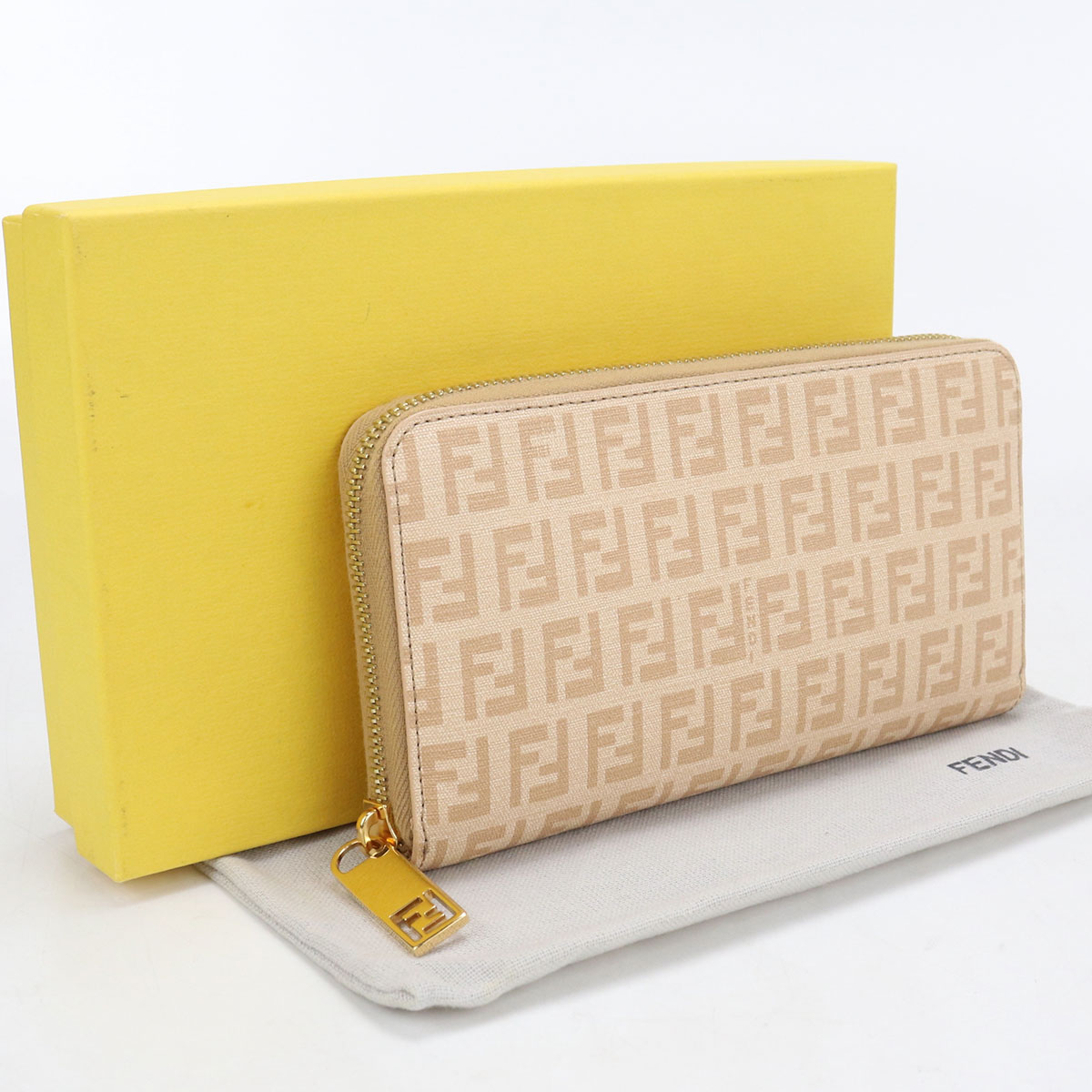 美品FENDI ズッキーノ 二つ折り財布 FF ベージュ キャンバス レザー 楽天市場】フェンディ ズッキーノ（レディース財布｜財布・ケース