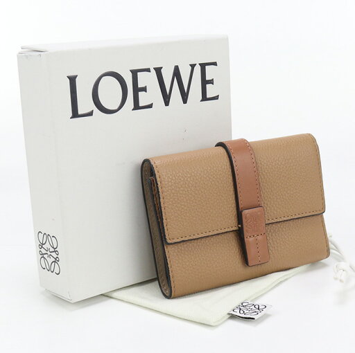 【中古良品】LOEWE ロエベ 三折財布 C660S86X01 バーティカル ウォレット スモール レディース ブラウン 【中古良品】LOEWE ロエベ 三折財布 C660S86X01 バーティカル ウォレット スモール レディース ブラウン