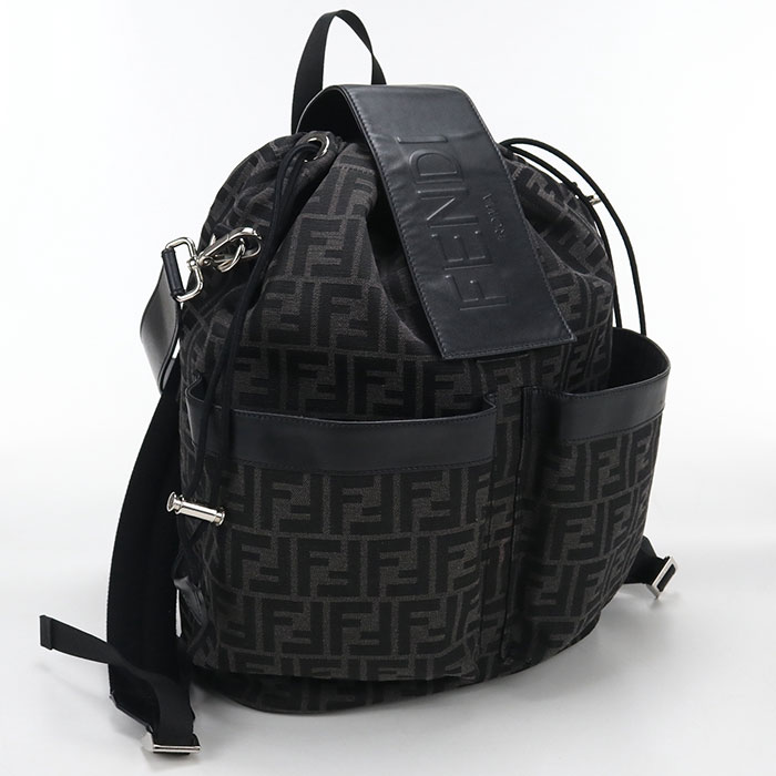 Rakuten - 【中古良品】FENDI フェンディ リュック 7VZ070　 フェンディ ストライクミディアム FFジャガード メンズ グレー