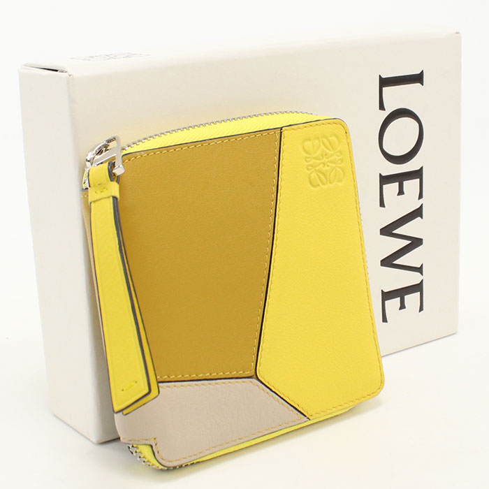 LOEWE - 【中古良品】LOEWE ロエベ 二つ折り財布 スクエア ジップウォレット パズル レディース イエロー