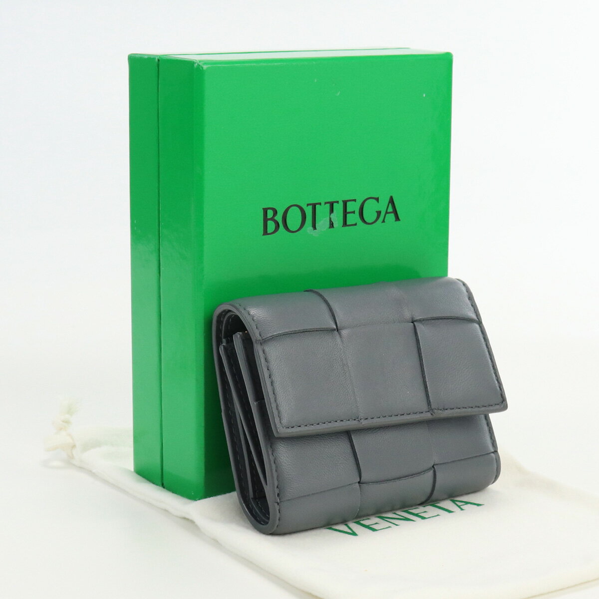 【中古良品】ボッテガヴェネタ(BOTTEGA VENETA) 三折ファスナーウォレット　 ラムスキン 651372 VCQC1 1233 グレー　【ランク：A】 us-2