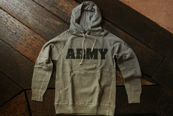 ◆在庫について◆ ※掲載させて頂いております商品の在庫につきましては、全て当店実店舗にて販売させて頂いております。その為、ご注文を頂きました場合にも店頭との行き違いにより商品が完売となってしまうケースがございます事を何卒ご了承下さい。 ◆画像について◆ ※こちらデジカメでの撮影になりますので実際の商品と多少のカラーの誤差でる場合が有ります事をご了承下さいませ。 ※写真は同じ型の商品を撮影しておりますのでお客様にお届けする商品と柄の位置など若干異なる場合が御座いますことをご了承下さいませ。。 ◆商品について◆ ※こちら店頭でも販売しておりますので、店頭での展示による自然な汚れ等はご了承下さいませ。