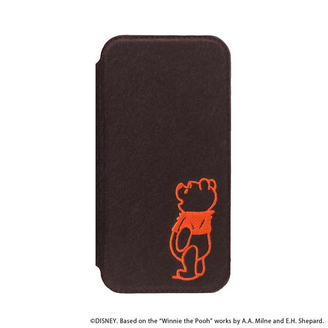ディズニー iPhone 16用 ガラスフリップケース(フェルト) くまのプーさん PG-D24AGF06POO