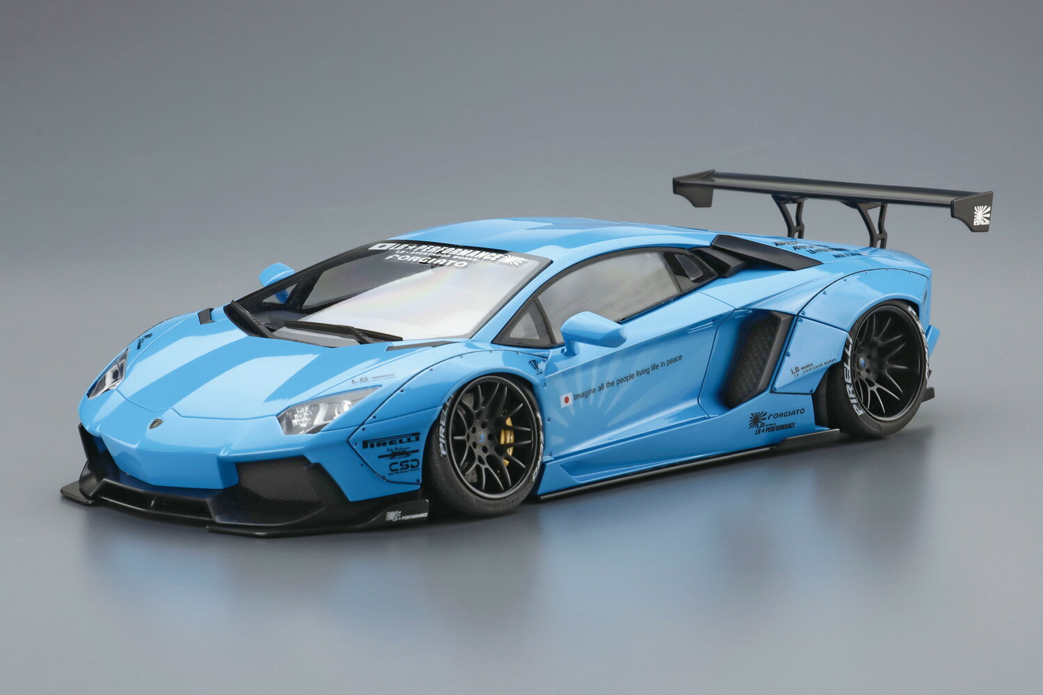No.17 1/24 LBワークス ランボルギーニ アヴェンタドール Ver.1 アオシマ リバティーウォーク プラモデル ※大変申し訳ございませんが現在、【北海道、沖縄は配送不可】となっております。 ※ 画像はイメージです。※未組み立て※写真はキットを組み立て・塗装したものです。組み立て易い次世代カーモデル!!!■簡単にカッコよく!組み立て易さと同時に、少ないパーツ点数ながら再現性も両立オーバーフェンダーはボディと一体で再現■徹底的にパーツを色分け!パーツ類は未塗装で組み立てても見栄えのする色分け成型■車高調ギミック採用!組み立て後も車高やキャンバー角を自分好みに調整可能■フルカラー説明書カラー印刷で従来の取り扱い説明書より、より分かり易く初心者も安心■初心者にも優しい商品構成従来のプラモデルに使用されている水転写デカールだけではなく、初心者向けにシールも封入■パーケージについてパッケージ不良（スレや凹み）での交換返品対応は一切行っておりませんのでご留意下さい。配送用段ボール箱やパッケージに傷やつぶれがある場合でも、商品自体にダメージがない場合は、商品及び商品パッケージの交換はできません■初期不良や修理に関するお問い合わせは、パッケージに記載されておりますメーカーへ直接ご連絡をお願い致します。 5
