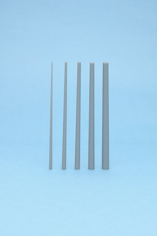 OM-511 プラ＝材料【グレー】 テーパー丸棒 1.0mm →3.0mm 10本 wave ウエーブ 工具 材料 ※追跡可能メール便 ※大変申し訳ございませんが現在、【北海道、沖縄は配送不可】となっております。 ※画像はイメージです。■追跡可能メール便について※パッケージ不良（スレやへこみ）の返品交換はできません※追跡可能メール便の梱包は緩衝材はなく簡易包装となります※メール便（ネコポス）の規定サイズを超える（複数個）ご注文は、宅急便（送料無料）でのお届けとなります※大変申し訳ございませんが、現在、北海道・沖縄の配送はできません※追跡可能メール便はポスト投函便ですので日時指定はできません※お届け先住所を間違えますと転送ができす当店へ返送となりますのでご注意ください※製品の性質上、返品交換キャンセルはできません根元から先端に向かってテーパーがついた特殊な形状の丸棒です。グレーの成型色でディテールがわかりやすい 一般的なプラスチックモデルと同様のプラスチック製（PS）さまざまな工作に対応できるよう複数の形状、サイズをご用意しました。発売中の弊社製品「プラ＝プレート」、「プラ＝パイプ」、「プラ＝丸棒」、オプションパーツシリーズ各種と組み合わせるとオリジナルパーツの製作に役立ちます全長：100mm 5