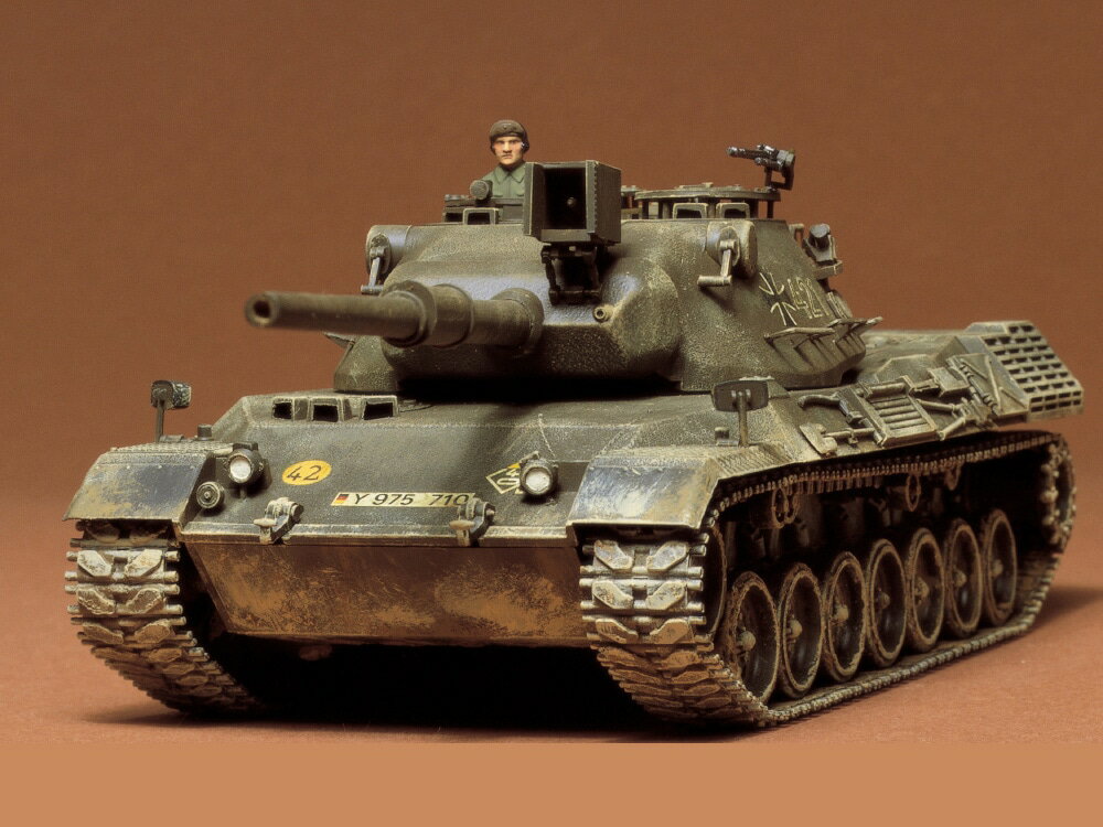 35064 1/35 西ドイツ・レオパルド戦車 タミヤ 1/35MM プラモデル 送料無料