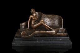 大型ブロンズ像　座ってる裸少女　33cm名品　インテリア家具　置物　彫刻　銅像　彫像　美術品フィギュア贈り物 プレゼント