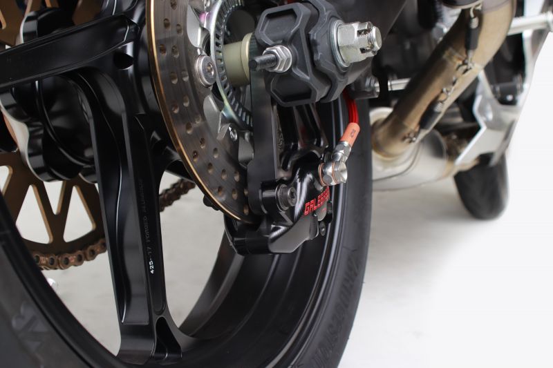 ZX-25R（20〜21年） リア キャリパーサポート ブラック （GALESPEED/BREMBO84mm＆S...