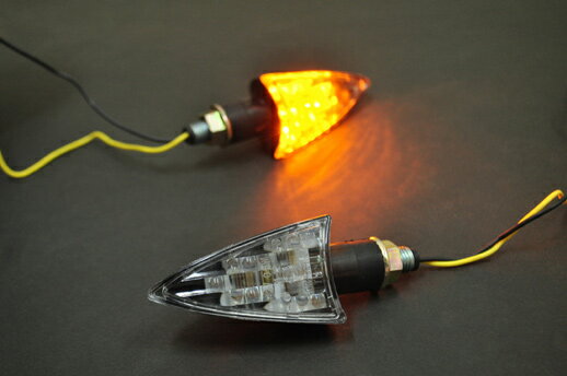 LEDウインカー/アロー/ブラック/クリア ALCANhands（アルキャンハンズ）