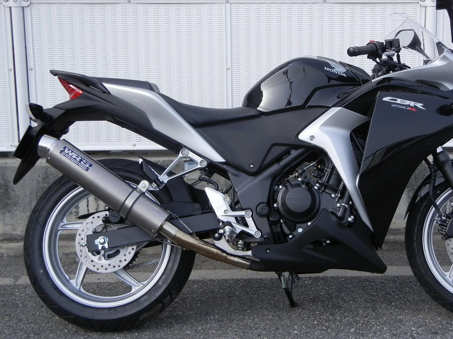 CBR250R（〜13年） ラウンドタイプ スリップオンマフラー ステンレス/チタン （JMCA認証） WR'S（ダブルアールズ）