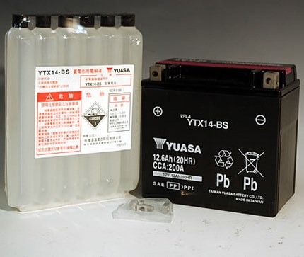 バルカン800（VULCAN） YTX14-BS（YTX14-BS互換）メンテナンスフリーバッテリー 液入り充電済 台湾ユアサ