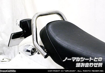 【適合車種】エイプ50（APE50）※ご注文商品は受注生産のためご注文確定後2週間程度お時間を頂戴する商品となります。key：グラブバーzero302688※ご注文商品は受注生産のためご注文確定後2週間程度お時間を頂戴する商品となります。エイプ50専用品です。エイプ100には適合しませんのでご注意下さい。ステンレス製でバフ掛けを施していますので、高級感タップリに仕上がっています。バーの直径は25mmと極太で握りやすく力を入れやすいので、安全性も高くなっております。純正シートとの同時装着に対応しています。また、WirusWin製 フラットシート と組み合わせての装着も可能です。左右2か所でしっかりと固定できます。無加工でボルトオンで簡単に装着できます。WirusWinステッカー付。材質は耐久性、耐食性の高いオールステンレス製です。【商品名】グラブバー ステンレス製【商品番号】W4-WWAPE033【メーカー】ウイルズウィン（WirusWin）【車種メーカー】HONDA（ホンダ）【適合車種】エイプ50（APE50）