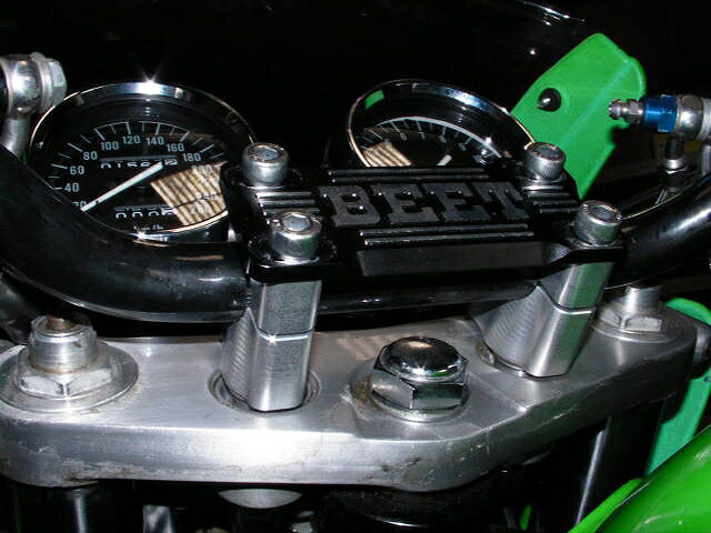 BEET 0605-K48-04 ハンドルポストキット ブレース付 ブラック ZRX1100/ZRX1200DAEG ZRX1200ダエグ/ZRX1200RS