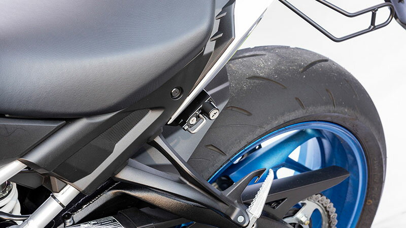 KIJIMA�ʥ����ޡˡ�303-1613���إ��åȥ��å���GSX-S1000 (8BL-EK1AA) 2021Y-��������åԥ󥰤�Ѹ���˥إ��åȤ���å�������ǿȷڤ˹�ư���������ǽ�ˤǤ���إ��åȥ��å���