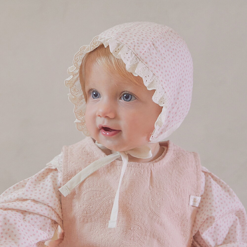 BILY Cecillia Frilled Bonnet 女の子 6ヶ月から12ヶ月 S-M ベビーボンネット 全1色