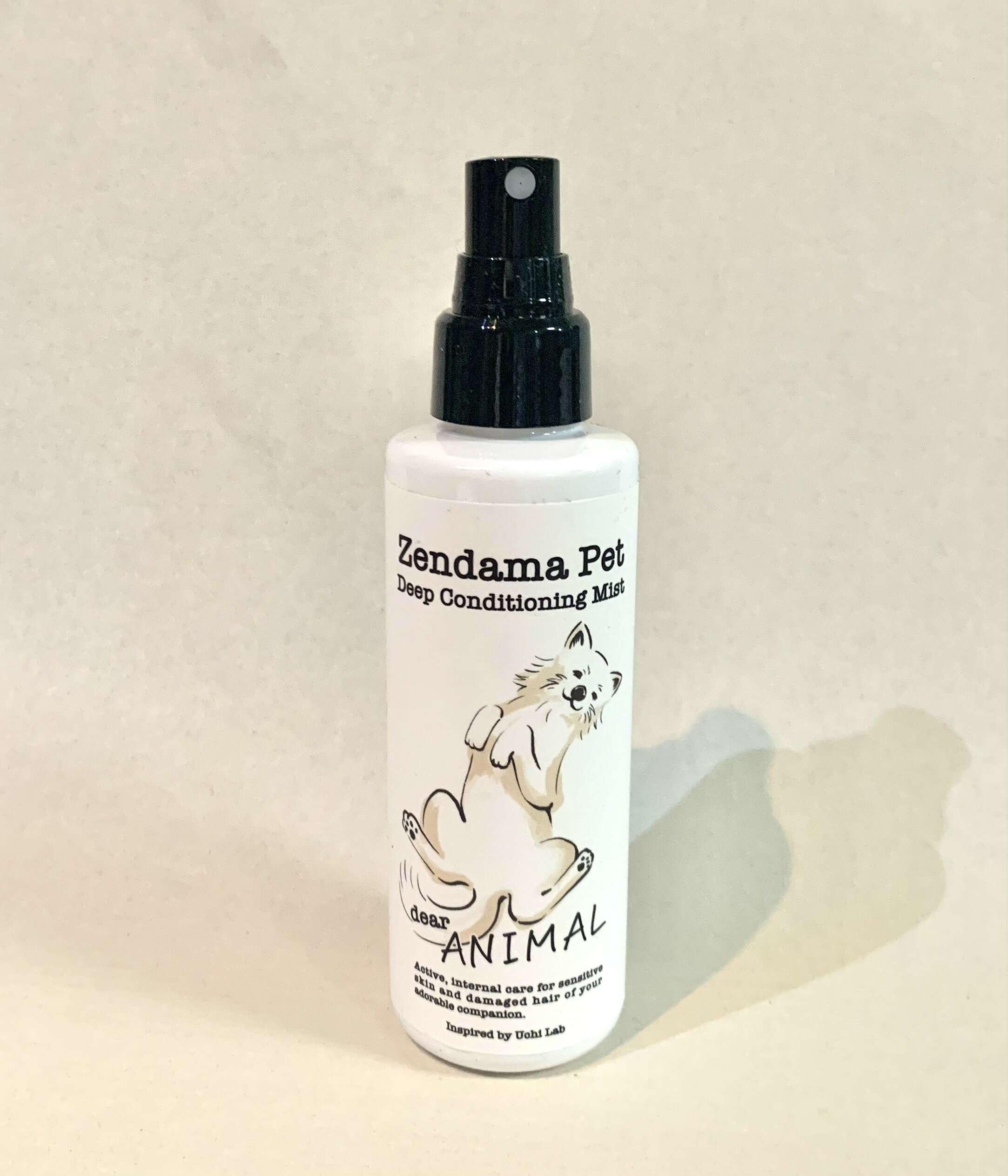 Zendama Lotion For Pet（ペット用善玉発酵ローション） 150ml　￥3.300（税込み） Made in Japan 敏感肌　荒れ肌　抜け毛　ふんわり毛並み　日焼け　 ★医学博士と管理栄養士の共同開発 ★発酵食品由来の天然乳酸菌だから安心安全 ★無臭無刺激で全身OK ★目に入ってもペットが舐めても大丈夫 ★1日何度でも使用可能 【ご使用方法】 気になる箇所にスプレーしてなじませてください。 軽くマッサージすると効果的です。 【保管方法】 キャップを閉めて直射日光、高温多湿を避けてください。 【主成分】 乳酸桿菌発酵液、フィチン酸、クエン酸 ＊天然成分のためまれに沈殿を生じることがありますが、品質に問題はございません。 万が一合わない場合は直ちに使用を中止し、獣医師の診断を受けてください。