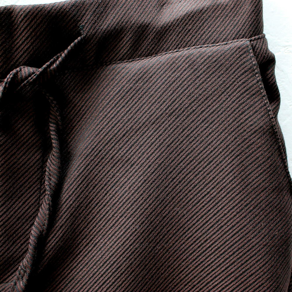 ハーフパンツ ショートパンツ バイアス ストライプ 膝上 スリム 茶 30〜36インチまで大きいサイズも入荷 夏　半ズボン