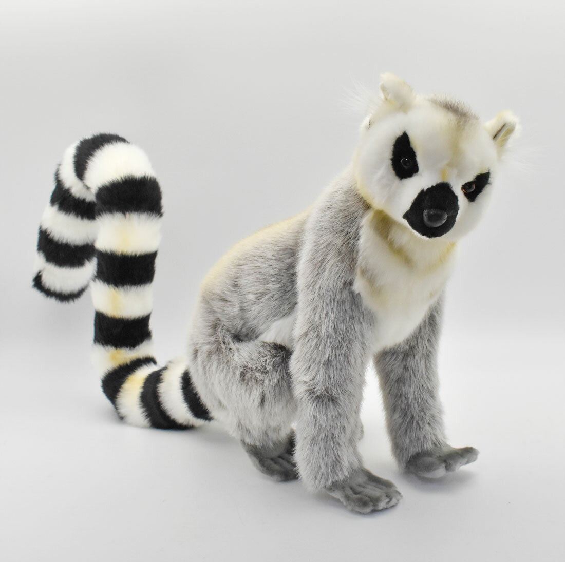 乐天商城 - HANSA キツネザル54 H54(cm) 4332 ぬいぐるみ ハンサ クリスマス 誕生日 プレゼント 動物 犬 猫 鳥 うさぎ ペンギン アニマル 置物 人形 フィギュア KOESEN ケーセン 大きい マスコット 実物大 大型