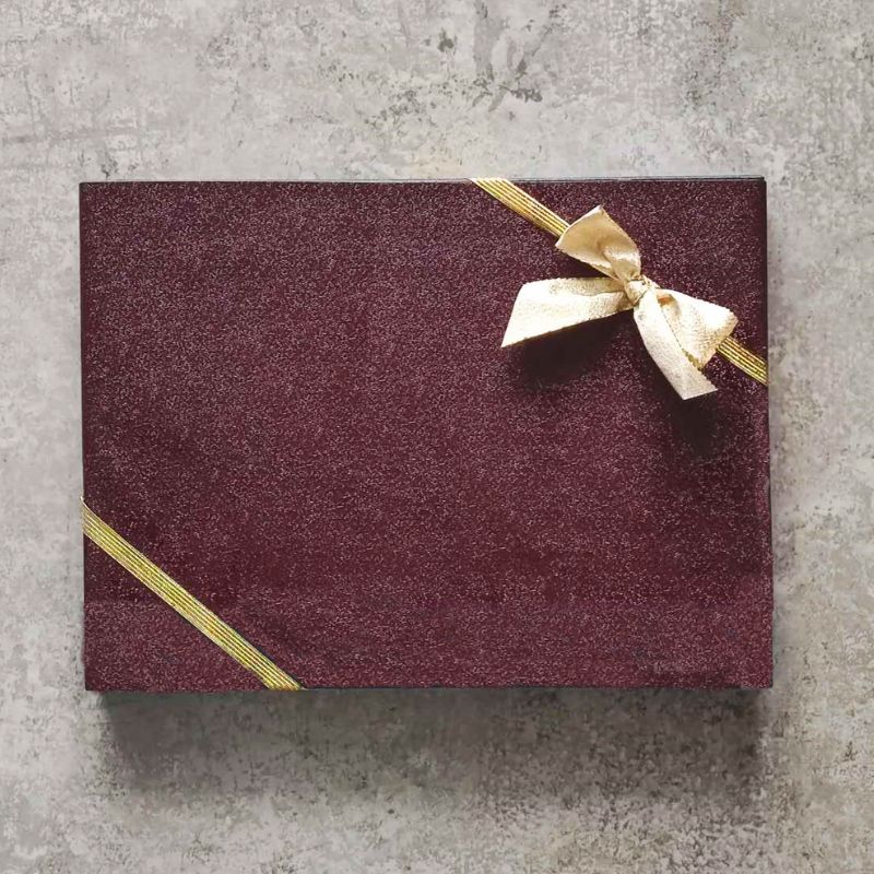 ギフトボックス リボン付き