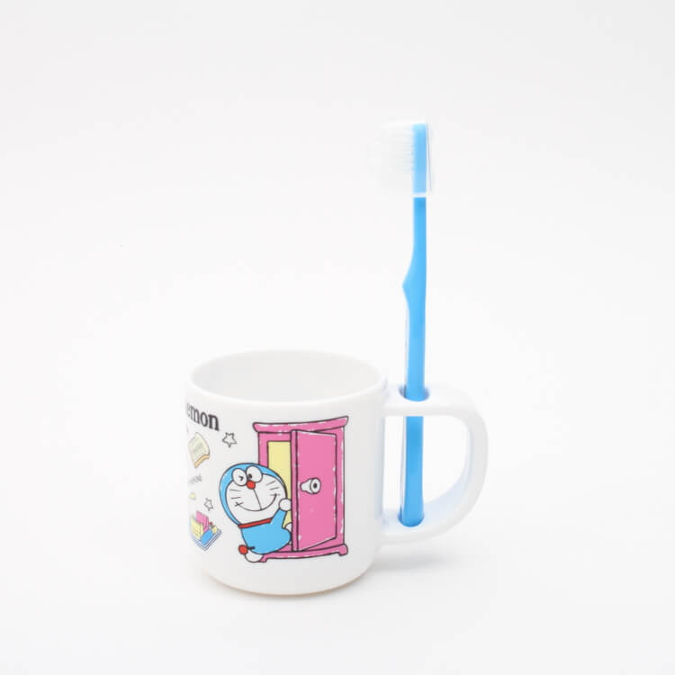 【歯ブラシ ドラえもん】スタンド付コップ歯ブラシセット【I'mドラえもん ひみつ道具/KTB5】子ども 子供用 園児用 3-5才 携帯 歯ブラシセット 歯ブラシスタンド付き コップ カップ プラスチック プラコップ うがい 歯みがき 虫歯予防 かわいい どらえもん キャラクター