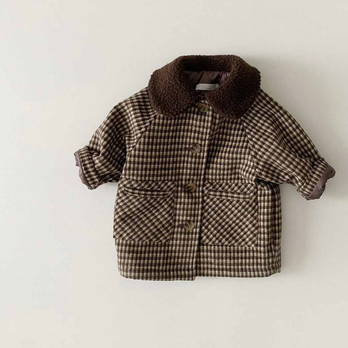 Bonoチェックコート Bisque びすく 韓国子供服 ビスク 秋 冬 ベビー キッズ 赤ちゃん 子供 男の子 女の子 ユニセックス 長袖 ベビー服 キッズ服 アウター ジャケット コート チェック シンプル ナチュラル おしゃれ かわいい レトロ クラシカル 襟付き ギフト プレゼントのサムネイル