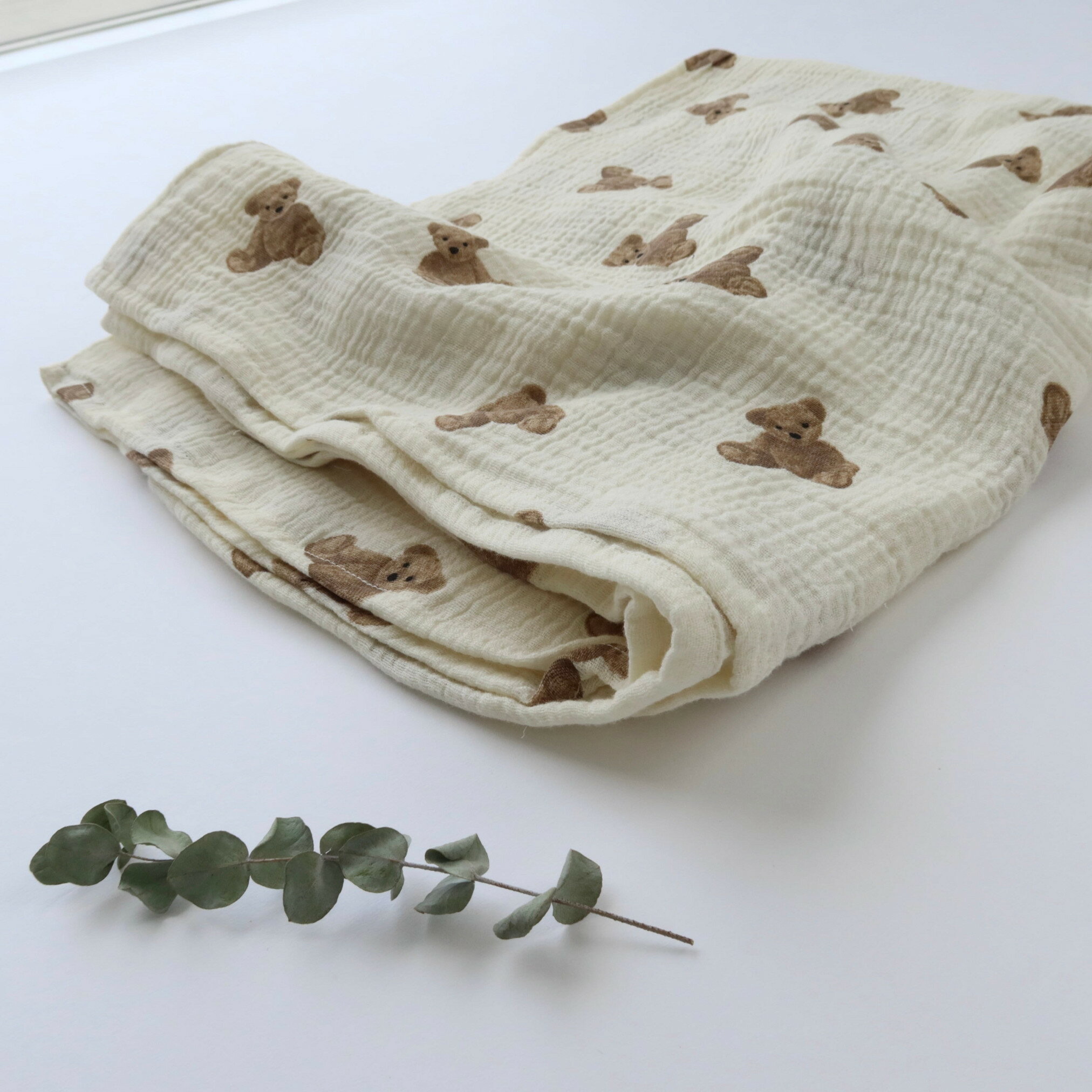 くまブランケット 韓国子供服 Bisque びすく ビスク おくるみ ベビー 赤ちゃん 出産祝い スワドル ベビー用品 ガーゼ 出産準備 新生児 くま柄 ブランケット 薄手 オールシーズン 保育園準備 入園準備 コットン ワンカラー ナチュラルカラー 生成り ギフト まとめ買い 2