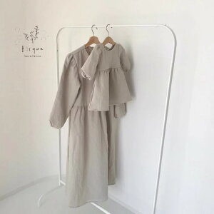 mama)パフスリーブワンピース Bisque びすく 韓国子供服 ビスク キッズ服 ママ レディース シンプル ナチュラル おしゃれ かわいい 長袖 お揃い 親子お揃い 親子リンクコーデ パフスリーブ ワンピース ナチュラルカラー コットン デイリー フォーマル ギフト プレゼント