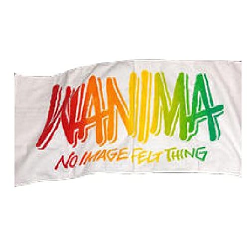 WANIMA（ワニマ）　JUICE UP!! TOUR FINAL公式グッズのフェイスタオルです。【カラー】ホワイト【サイズ】通常のフェイスタオルと同じ大きさです。LIVEにプライベートに大活躍できるアイテムです。別色のタオル＆別アイテムも大絶賛同時発売中！ライブ参戦マストアイテムであり、コレクターズアイテムでもあります。ファンなら抑えておきたい一品でございます。即完売の現在入手困難なアイテムをアマゾン独占販売！ PIZZA OF DEATH RECORDS（ピザ・オブ・デス・レコーズ）は、日本のインディーズレーベルで代表取締役社長は横山 健 （Ken Yokoyama）が務める。1994年、Hi-STANDARDのアルバム『LAST OF SUNNY DAY』を発売するために、TOY'S FACTORYのレーベル内レーベルとして設立する。その後もHUSKING BEEやTHUMBなど、当時の若手バンドの音源を次々とリリースしてゆくが、1999年発表のHi-STANDARDのアルバム『MAKING THE ROAD』の発売を期に完全なインディーズレーベルとして独立する。アーティストとしてHi-STANDARD 、BBQ CHICKENS 、RAZORS EDGE 、Ken YokoyamaMEANING、SLANG 、SAND 、ember、DRADNATS 、UNLIMITS、らが所属する。熱狂的なファンが存在する、PIZZA OF DEATH RECORDSのアイテムは大多数のファンに影響を与えておりプレミア化している！