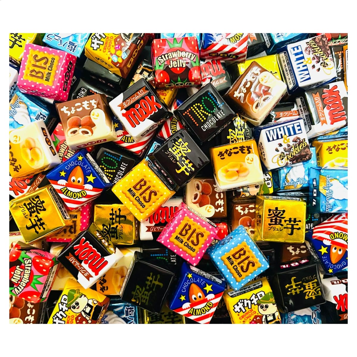 チロルチョコ アソート 100個セット きなこもち ちょこもち 蜜芋ブリュレ コーヒーヌガー ミルク ほか10種以上 大容量 業務用 詰め合わせのサムネイル