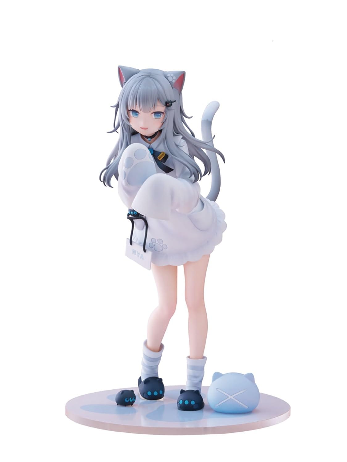 Furyuからの輸入品。アーティスト・天城夏樹のオリジナルキャラクターがフィギュア化!彼女の特別な猫のポーズが特徴です。可愛いコスチュームを細部まで徹底再現。