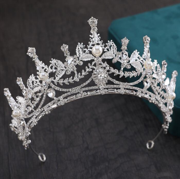 【100円OFFクーポンあり!】ティアラ ヘッドドレス ヘアアクセサリー ウェディングアクセサリー 花嫁 ヘッドアクセサリー ブライダルアクセサリー パール ビ...