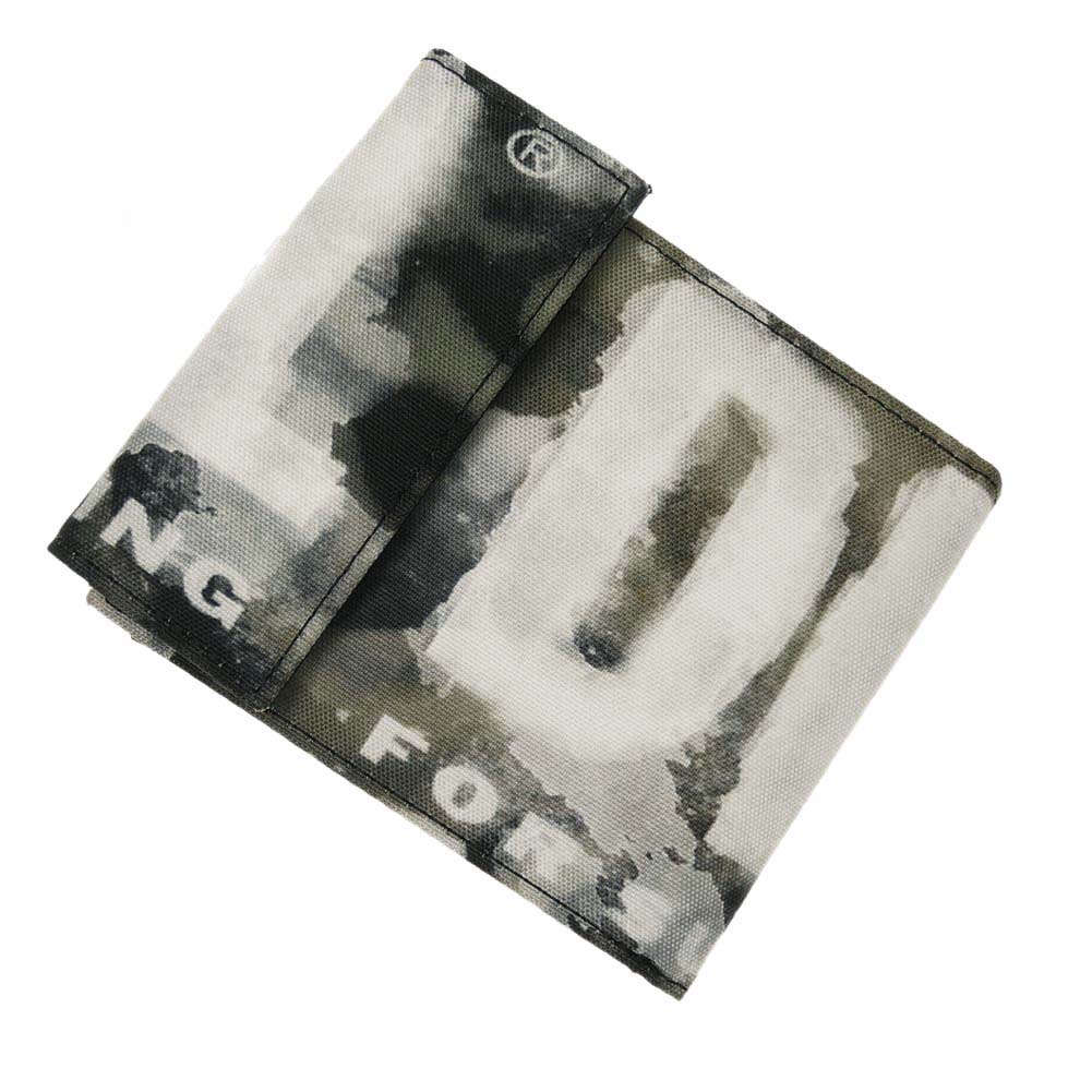 DIESEL ディーゼル メンズ二つ折り財布（小銭入れ付き） X09907 P6339 / RAVE BI-FOLD VELCRO グリーン /2024春夏新作