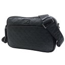 EMPORIO ARMANI エンポリオアルマーニ メンズショルダーバッグ EM001682 AF14774 ブラック 2025秋冬新作