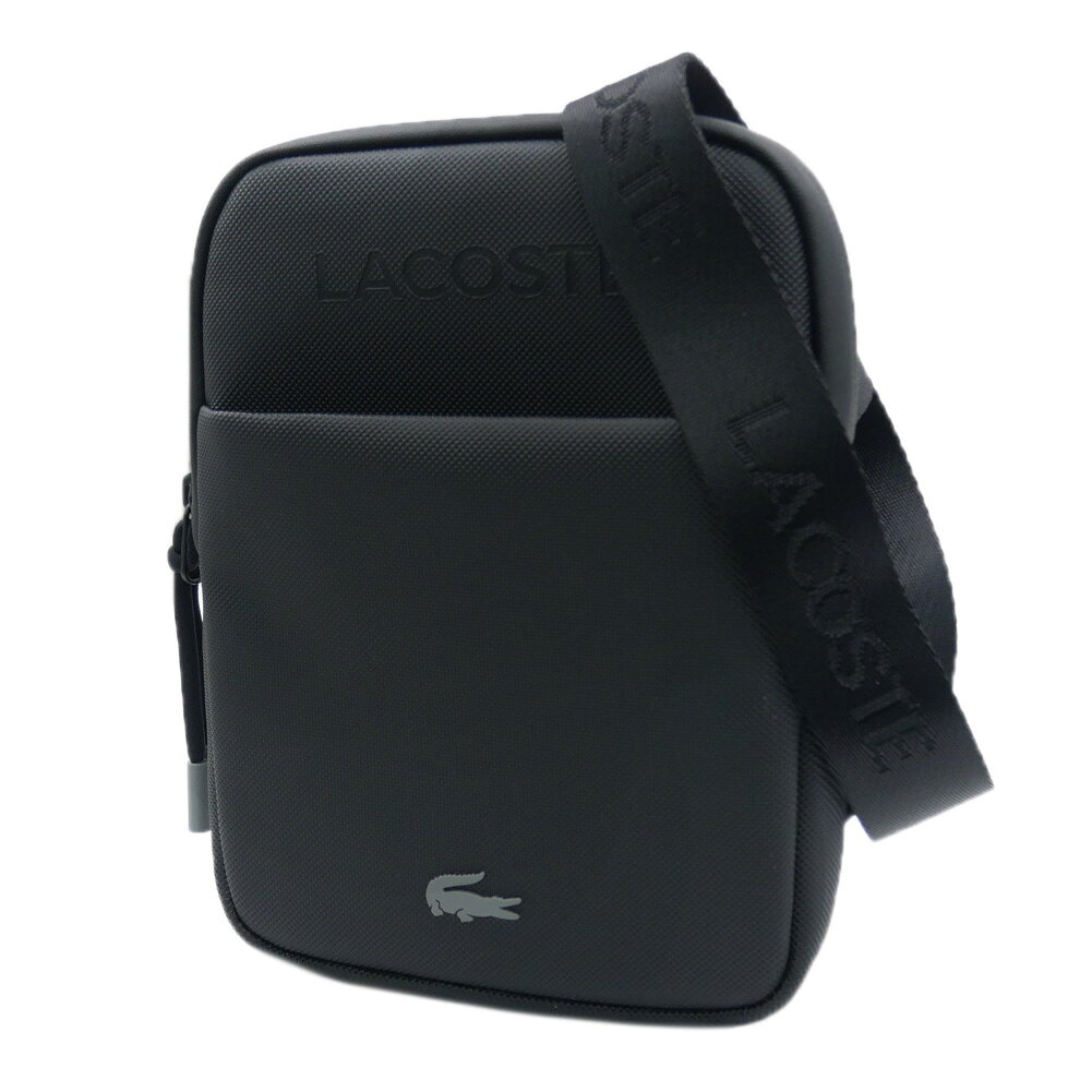 【お問い合わせ番号】LC26SS348 シーズン 　2026春夏コレクション 型 番 　NH5355SJ カラー 　ブラック（000） 生産国 　カンボジア 素 材 　ポリアミド100％ 寸 法 　幅(W) 15cm 高さ(H) 21cm マチ(D) 3cm 仕 様 メインスペース 　ファスナー開閉 外側 　ジップポケット×1 内側 　ジップポケット×1 オープンポケット×1 付属品 　- コメント フロントにワニロゴパッチとブランドネームが施され、縦長形状でミニマルに仕立てたスタイリッシュな佇まいのショルダーバッグ。内側と外側にポケットを備え、スマートフォンや財布などの必需品を収納して出かけるのにピッタリな実用性の高さです。様々なシーンやスタイルでデイリーに使用できるバッグはギフトにもおすすめです♪ ※記載寸法はすべてスタッフの手作業による採寸（実寸）となります。また商品によっては微妙に個体差が生じることもあるため、 実際の商品と若干異なる場合があります。予めご了承下さい。 〜ご注意事項〜 ●掲載商品画像はご利用環境等により実際の商品と色味や質感などに若干誤差が生じる場合があります。予めご了承下さい。 ●掲載商品は他店舗でも販売しております。在庫管理には十分配慮しておりますが、タイミングによりご注文の商品をご用意できない場合があり、その際は誠に申し訳ございませんがご注文をキャンセルさせて頂きます。 ●販売価格は予告なく変更させて頂く場合があります。 ●こちらの商品は並行輸入品となります。