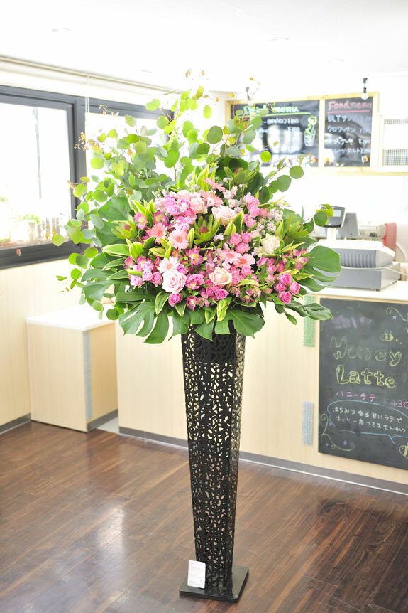 アートスタンド花　黒ブリキ型　一段3万円コース　スペシャルスウィート（ピンク系）【設置・回収・名札無料】誕生祝い 誕生日 誕生会 バースディ サプライズ 贈り物 フラワーギフト プレゼント お祝い お花 送料無料 フラワースタンド あす楽 2