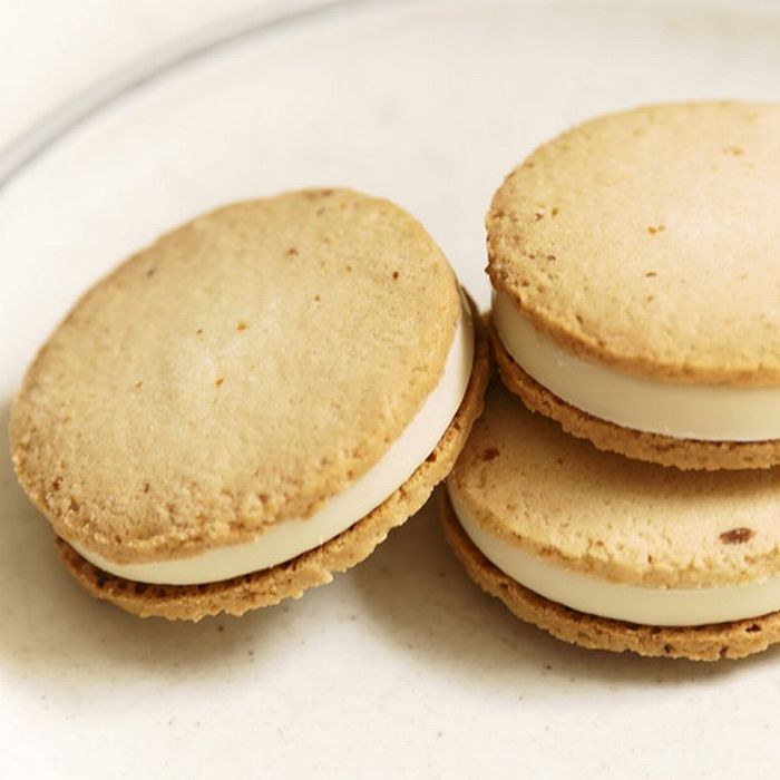 【 期間限定 販売 】 バレンタイン ギフト 玉乃光 酒粕チョコサンドクッキー 6個入り 化粧箱入り 酒粕 日本酒 御祝 ホワイトチョコ スイーツ 洋菓子 京都 誕生日 プレゼント お土産 個包装 ご当地のサムネイル