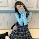 韓国学院風の早秋コーディネート2024年の.小柄なAラインのワンピース。洗練甘辛の2点セット。