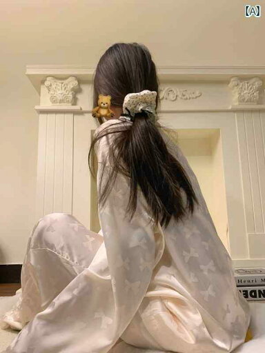 シルク パジャマ レディース 春の 軽い 高級 サテン 冷感 パジャマ レディース 春秋 スタイル リボン プリント 長袖 スーツ 2025 春 シルク パジャマ レディース 春の 軽い 高級 サテン 冷感 パジャマ レディース 春秋 スタイル リボン プリント 長袖 スーツ 2025 春