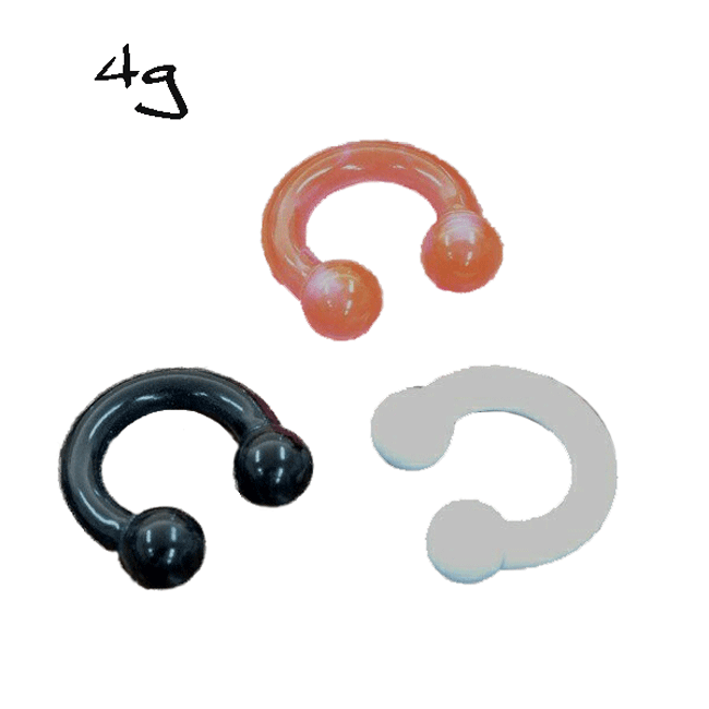 いろいろな部位で使える優れもの★ 【 注意事項】 商品の性質上、返品には応じかねます。あらかじめご了承お願いいたします □ 商品詳細 □ ●素材：アクリル ●ゲージ：4G（約5mm） ●内径：約14mm ●ボール：約9mmサーキュラーバーベ...