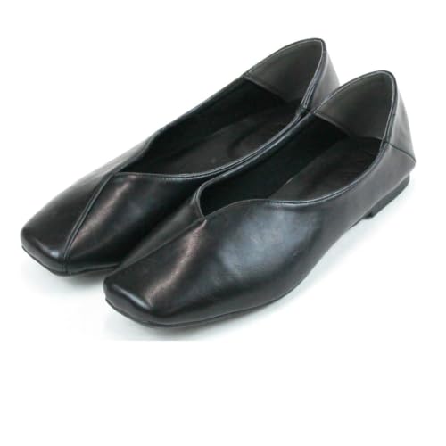 パンプスブラック/23.0~23.5 cm/V1495AL・Size:23.0~23.5 cmColor:ブラック・パッケージ個数:1・靴底ネームが「Lena」になっている商品でお届けの可能性がございます。ネ−ムのご指定はできかねますのでご了承をお願い致します。・屈曲性のあるやわらかい底で力の吸収力がよく、足が痛くなりにくく疲れにくい。・裏材は見た目がおしゃれ、足当たりもいい生地を使用・2WAY仕様で踵を折っても履けて、スリッパみたいに脱ぎ履きしやすい・フラットで歩きやすいので、オフィスでも大活躍・柔らかい仕上げで足当たりがソフトなので、履き心地がよくストレスフリーに履ける！説明 オールシーズン使えるバブーシュは、さらっと履けてリラックスムード漂う足元へ スクエアトゥ×Vカットで履くだけで大人なこなれ感を演出。 斜め切り替え部分と履き口のステッチが映える！ クラフト感があって高見えポイント 2WAY仕様でもっていて損のないアイテムなので、ワードローブにプラスしてコーデを楽しむのも◎ スラックスコーデにもおすすめです。 ◇履きやすさのポイント◇ ・足が痛くなりにくく疲れにくい低反発クッションインソール ・屈曲性のあるやわらかい底で力の吸収力がよく、足が痛くなりにくく疲れにくい。 ・裏材は見た目がおしゃれ、足当たりもいい生地を使用 ・2WAY仕様で踵を折っても履けて、スリッパみたいに脱ぎ履きしやすい・フラットで歩きやすいので、オフィスでも大活躍 ・柔らかい仕上げで足当たりがソフトなので、履き心地がよくストレスフリーに履ける！