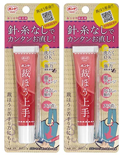 チューブ透明/17g×2/#05476・パッケージ個数:1・品番:#05476・仕様:ボンド・サイズ:17g 2本セット・色調:透明・種類:水性形接着針・糸がなくてもかばんが作れる! アイロンでさらに強力速乾接着の布用ボンドの2本セットです(アイロンを使用しない場合も接着可能)。 洗濯・ドライクリーニングでもはがれにくい! 使いやすい細口ノズル。 裁ほう上手があればカバン・ポーチ・ブックカバーなどの素敵なアイテムが手軽に作れます。 すそ上げ・名札つけなど、簡単にさっとできます。 接着できないもの 薄手の生地(シミの原因になります)、撥水加工など特殊加工を施した生地、熱に弱い生地、凹凸のある生地、毛足の長い生地 ポリエチレン(PE)、ポリプロピレン(PP)、シリコーン樹脂、フッ素樹脂 貴金属、高価格品(スーツ・ドレス等) 使用方法 1:生地の両面に塗布し、付属のヘラでのばしてください。 2:生地同士を貼り合わせて大きめの当て布をして、家庭用アイロン中温ドライ(140~160℃)で約15~20秒ずらさずに圧着してください。 ※アイロンをあてる前に接着位置を確認してください。 3:温度が下がるまで動かさないでください。 ※一度はがすと、再度アイロンをあてても接着しない場合があります。 品番:#05476 仕様:ボンド サイズ:17g 2本セット 色調:透明 種類:水性形接着 成分:シリル化ウレタン樹脂35%、水65% (.co.jpより)