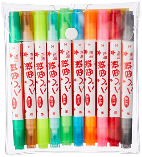 10色セット10色/-/MFPW10HST・Style:10色セット・太字、細字のツインタイプの記名お絵描き布用マーカーです。・商品本体サイズ:幅約12mm×長さ約140mm・入数:10本・素材:耐水性顔料インク・生産国:日本太字、細字のツインタイプの記名お絵描き布用マーカーの10色セットです。 【セット内容】 黒、赤、ピンク、オレンジ、水色、青、黄、黄緑、緑、茶 大きい面も細かい面も1本で描けます。 記名やお絵描きリメイクなどにも最適。 Tシャツ、ネームラベル、かばん、靴下などにもおすすめです。 耐水性顔料インクを使用の為、布に描いてもにじみにくく、嫌なにおいも無く、耐水性、耐候性に優れています。 *デザインを楽しむためのものであり、劣化した生地の補修や染めるために使用するものではありません* 布地によっては適さない場合がありますので必ず端布で試し描きしてください。 *ポリエステル100%や科学繊維、防水・撥水加工品には適していませんので使用はお控えください。* 洗濯やドライクリーニングも可能です。 【準備編】 ・新しい衣類や糊付けした衣類は一度洗って糊を落とし、しっかりと乾燥させておきましょう。 ・シワも取っておくと絵付けしやすくなります。 ・衣類に描く際は必ず間に紙類を入れて、インクが裏側に移るのを防ぎましょう。 ・必ず不要な布などを準備しておき、試し描きをしてインクの色や出方を確認してから使い始めましょう。 【使用方法】 ・キャップをしたままよく振ってください。 ・試し描きの上でプッシュしてインクを出してください。 ・インクが安定するまで試し描きをしましょう。 ・描き終えたら不要なあて布をして、低温から中温アイロンで数秒間押さえるように定着させると色落ち防止になります。