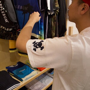サンタスティックのTシャツ